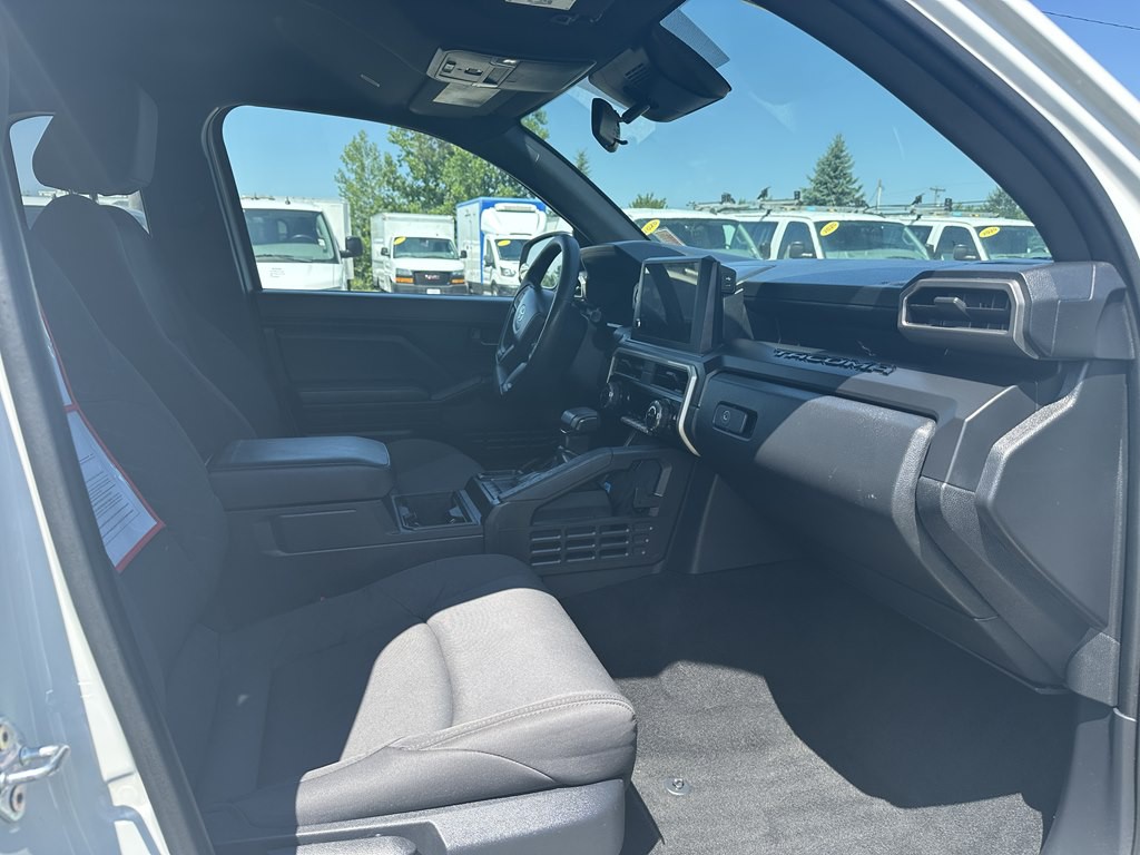 2024 Toyota Tacoma Image 6