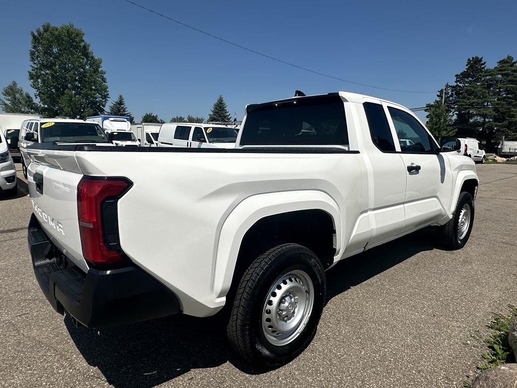 2024 Toyota Tacoma Image 9