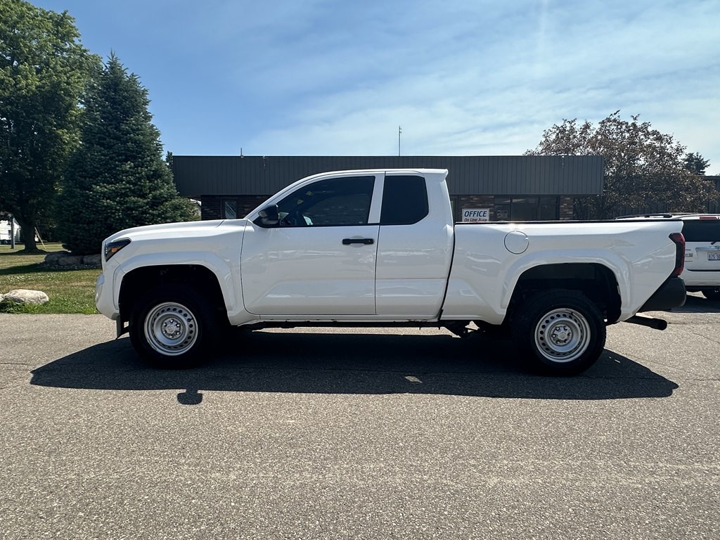 2024 Toyota Tacoma Image 18