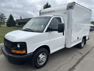 Image for 2015 Chevrolet Express EXPRESS G3500 10' BOX ID: 7573157