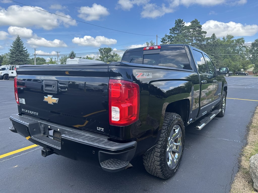 2017 Chevrolet Silverado 1500 Image 11