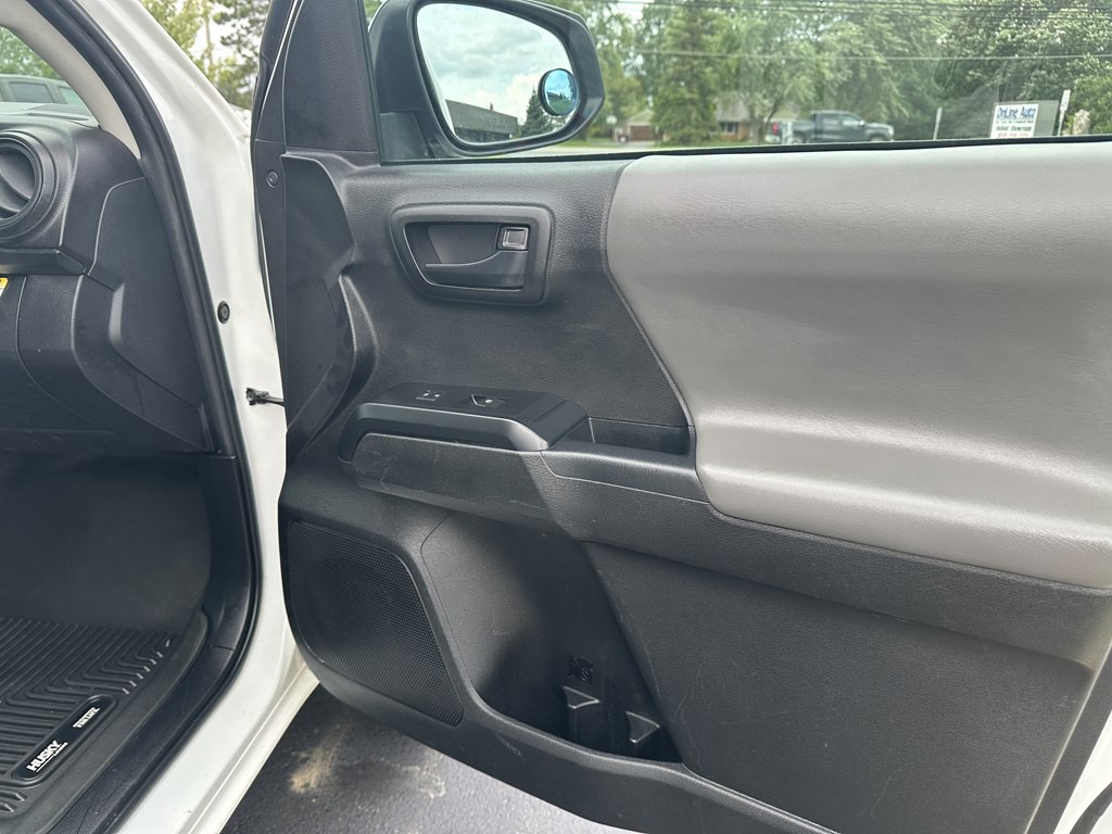 2022 Toyota Tacoma Image 6