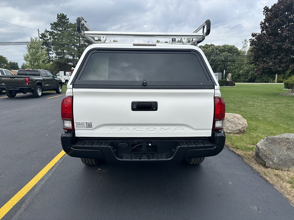 2022 Toyota Tacoma Image 9