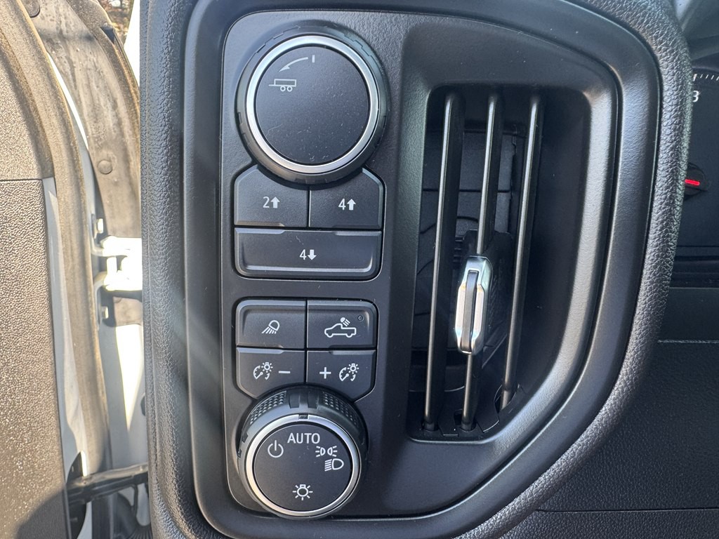2025 Chevrolet Silverado 1500 Image 20