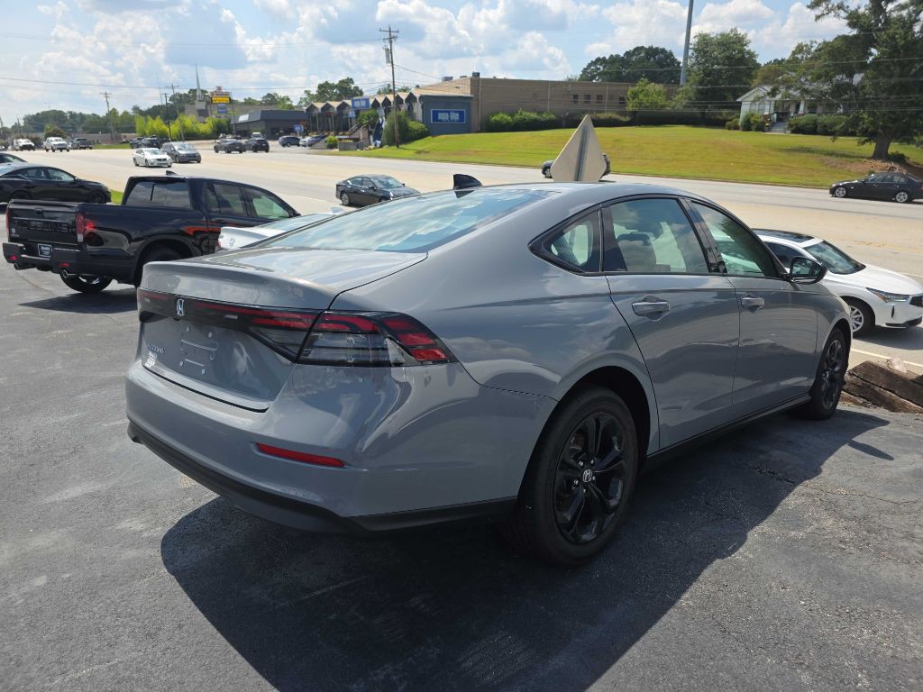2025 Honda Accord Image 4