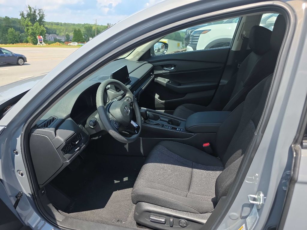 2025 Honda Accord Image 8