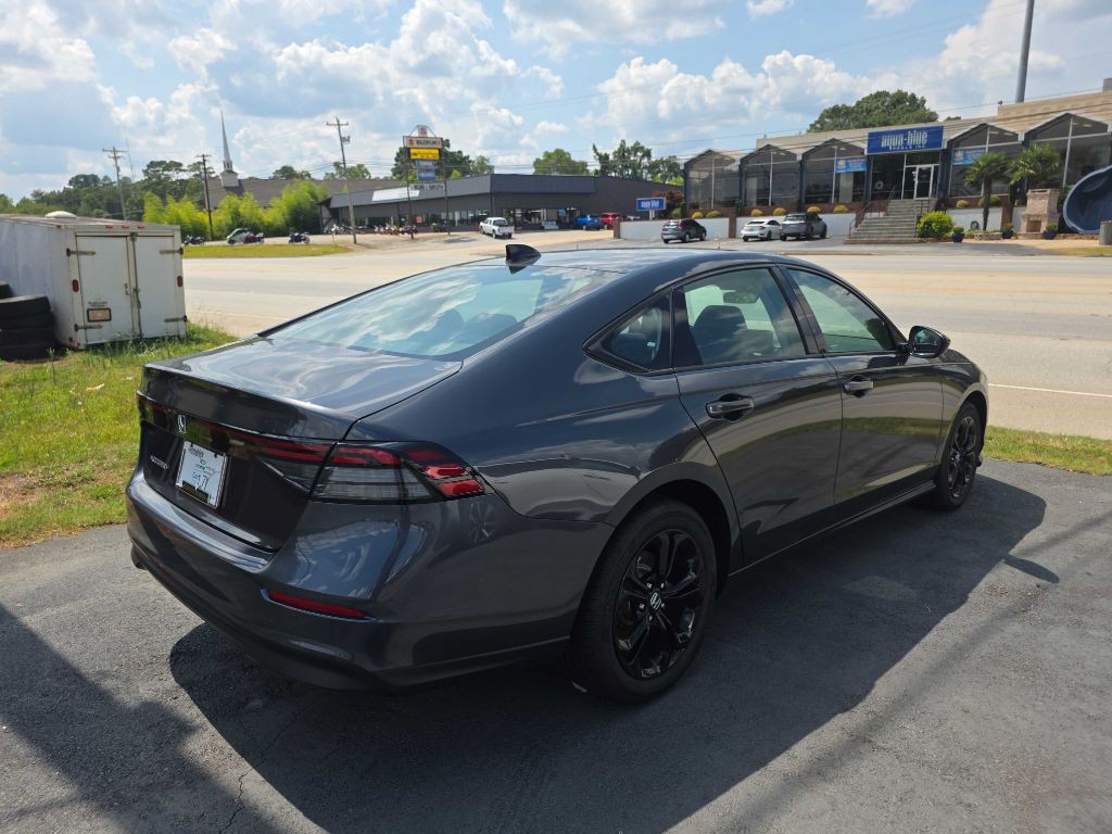 2025 Honda Accord Image 3