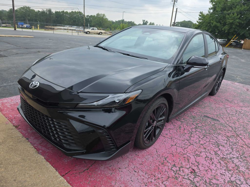 2025 Toyota Camry Image 1