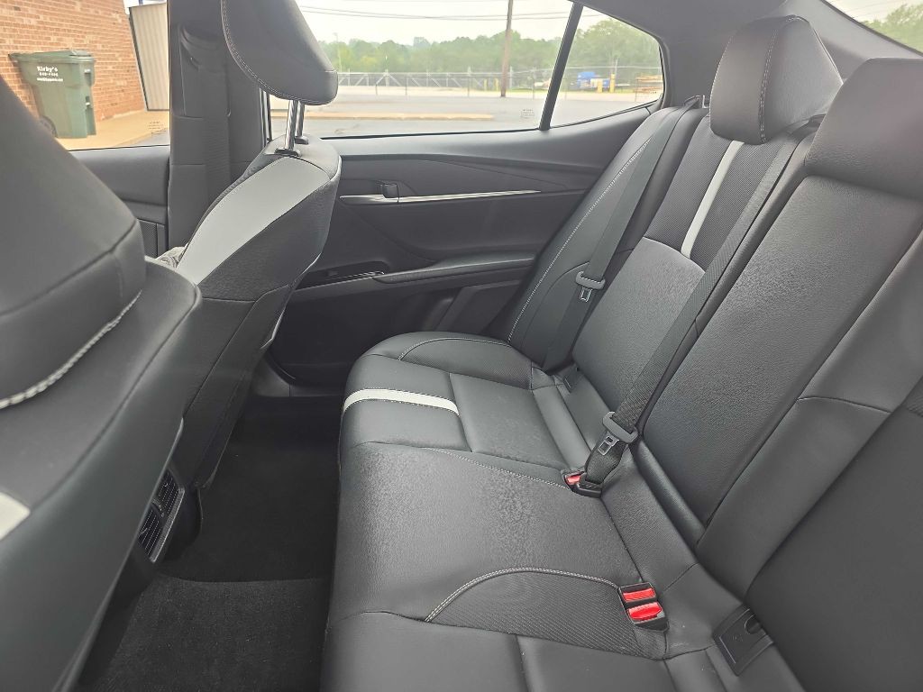 2025 Toyota Camry Image 8