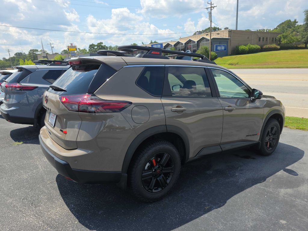 2025 Nissan Rogue Image 3