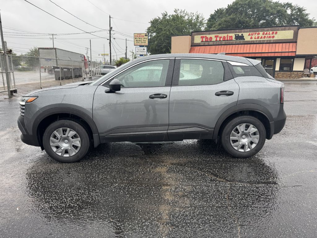 2025 Nissan Kicks Image 3