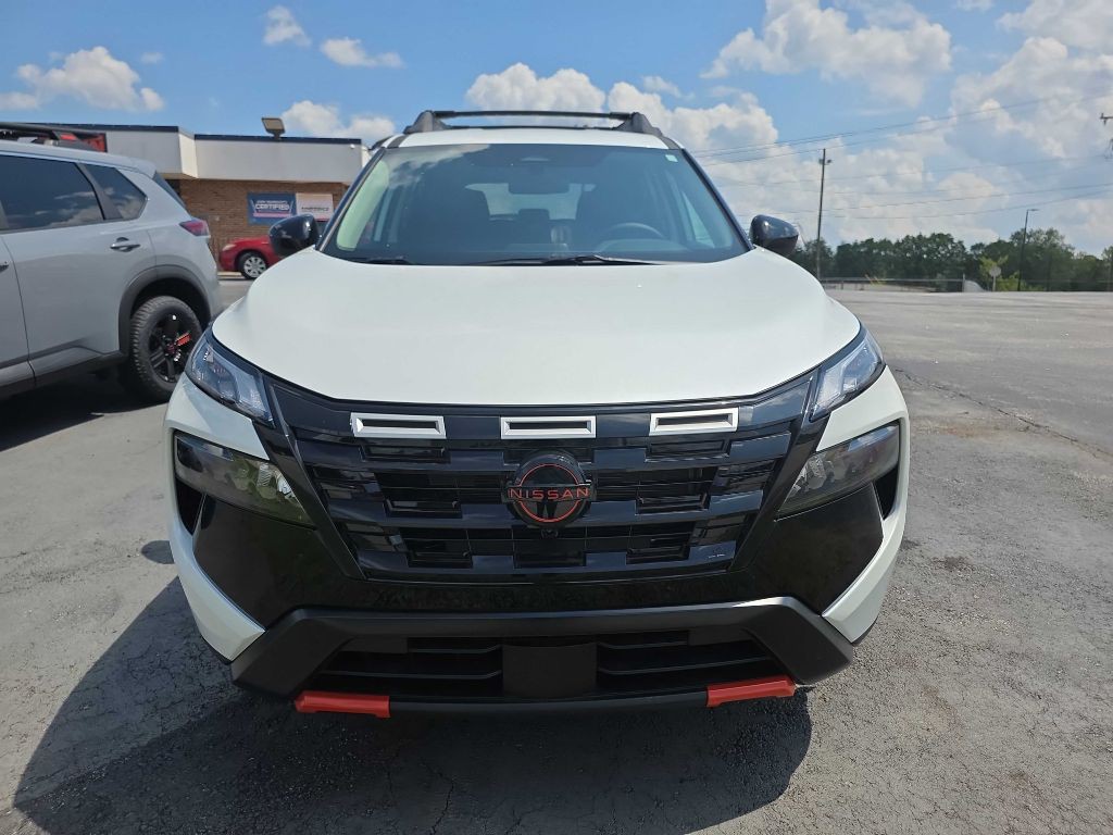 2025 Nissan Rogue Image 2