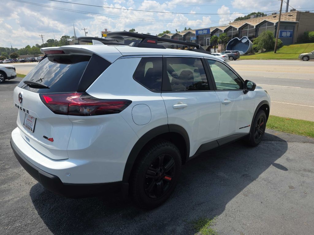2025 Nissan Rogue Image 3