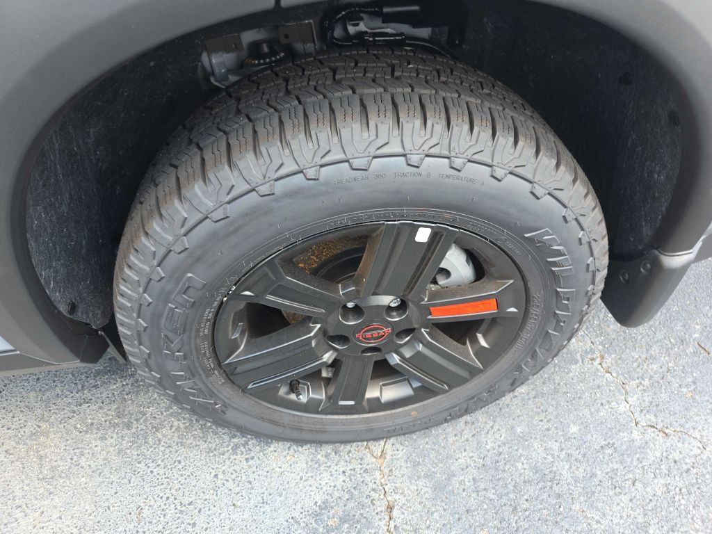 2025 Nissan Rogue Image 9