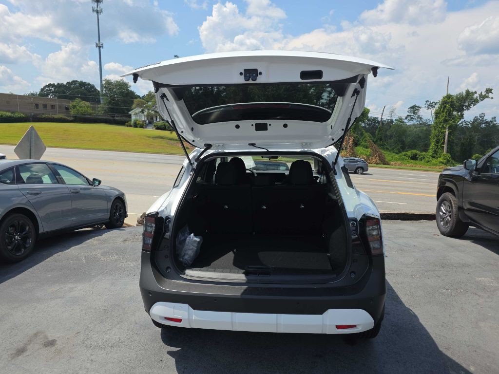 2025 Nissan Kicks Image 3