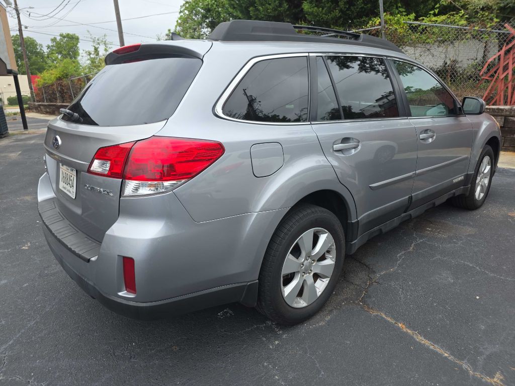 2011 Subaru Outback Image 4