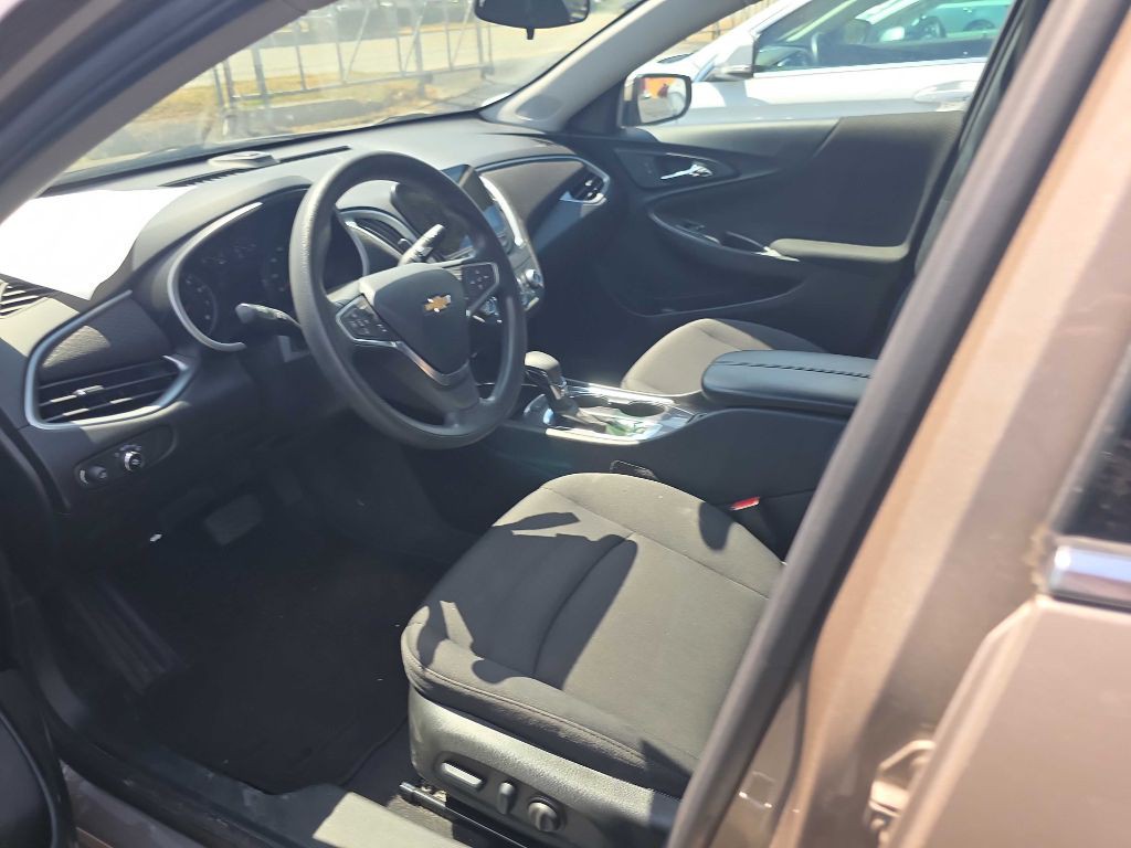 2023 Chevrolet Malibu Image 9
