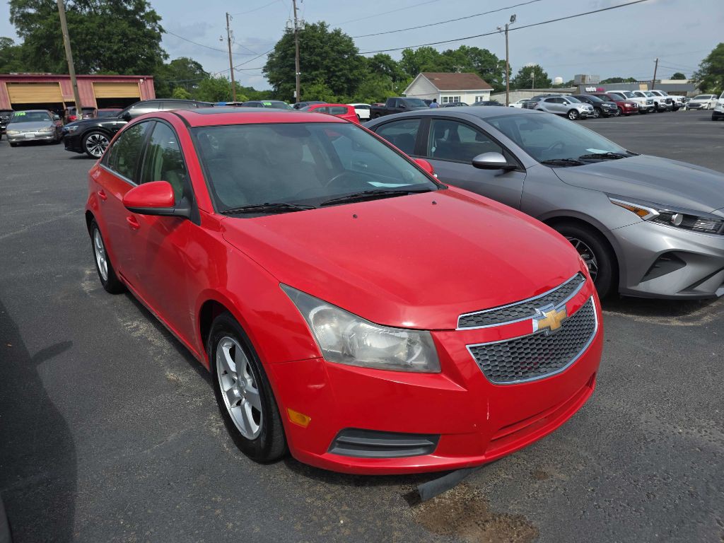 2014 Chevrolet Cruze Image 2