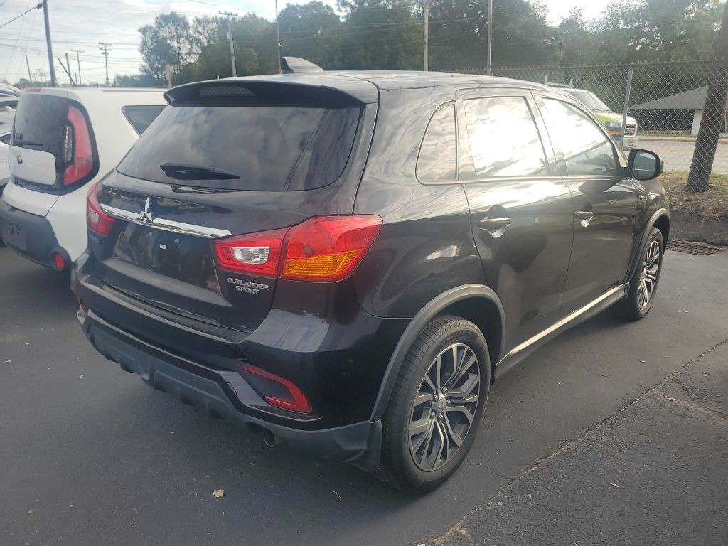 2019 Mitsubishi Outlander Image 6