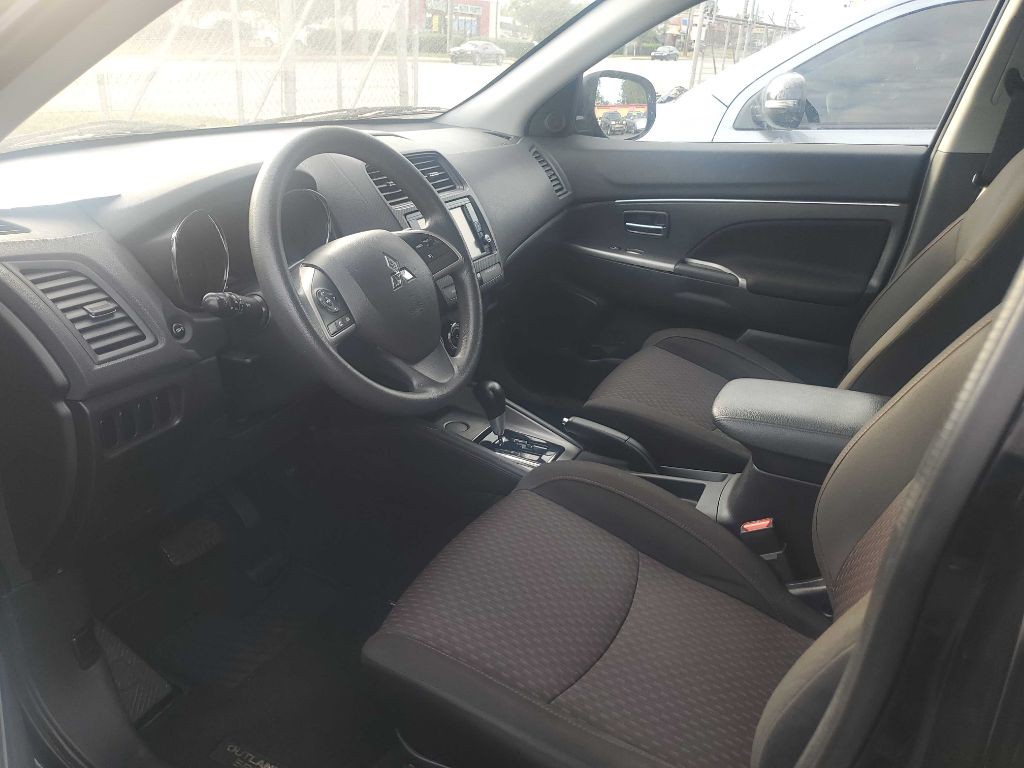 2019 Mitsubishi Outlander Image 8