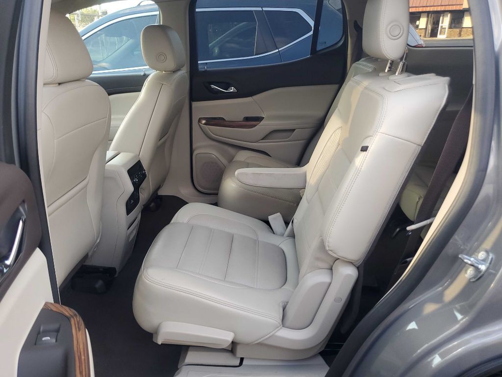 2019 GMC Acadia Image 9