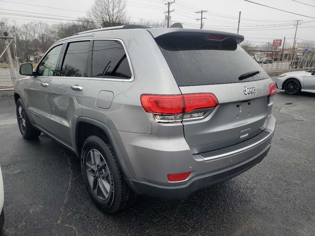 2017 Jeep Grand Cherokee Image 3