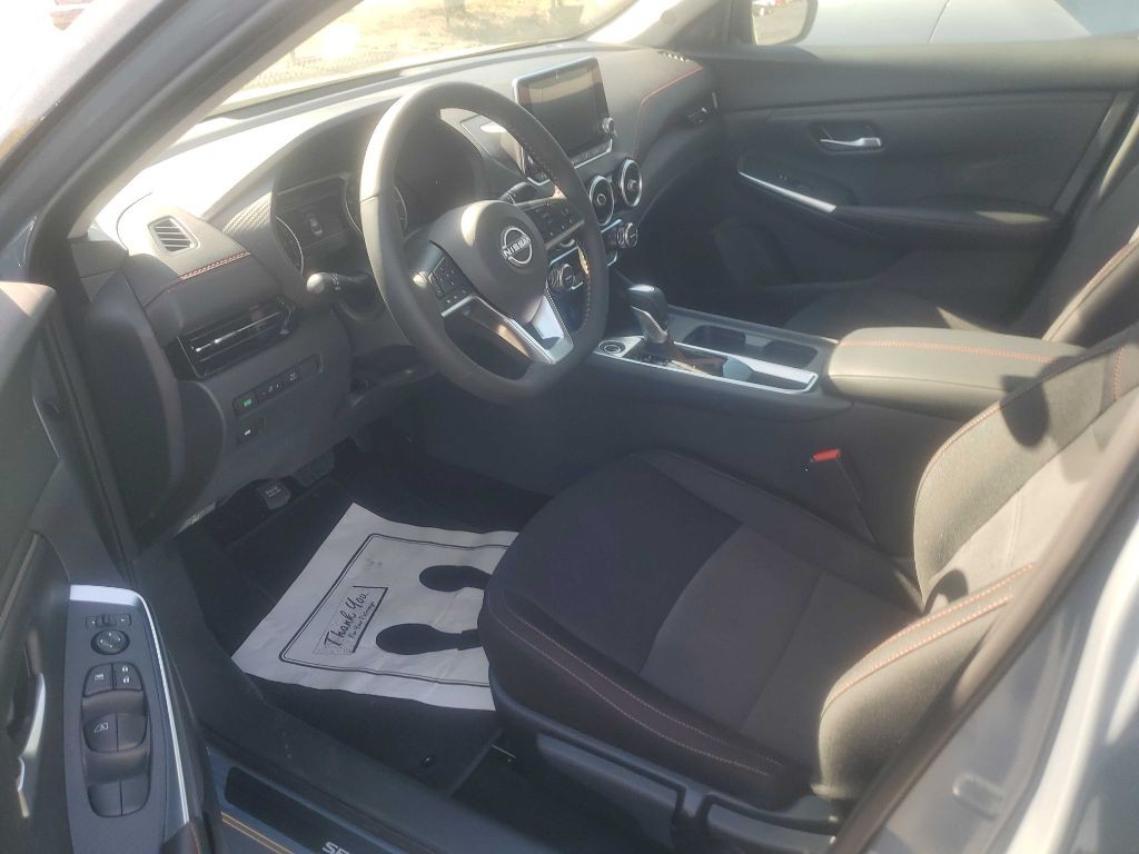 2025 Nissan Sentra Image 8