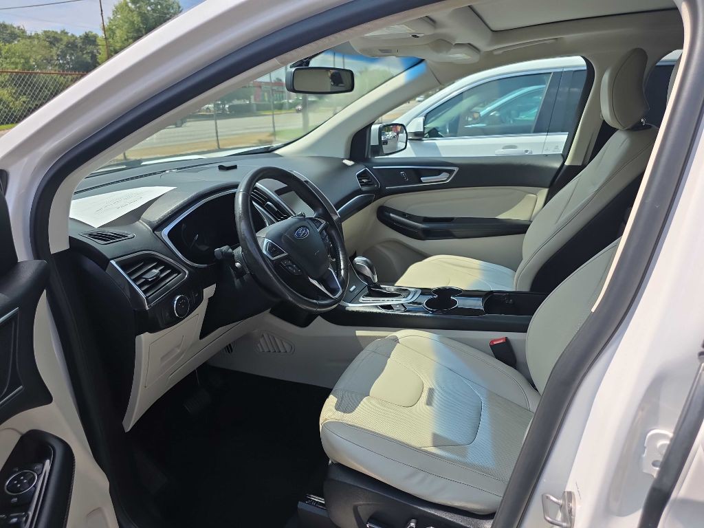 2015 Ford Edge Image 8