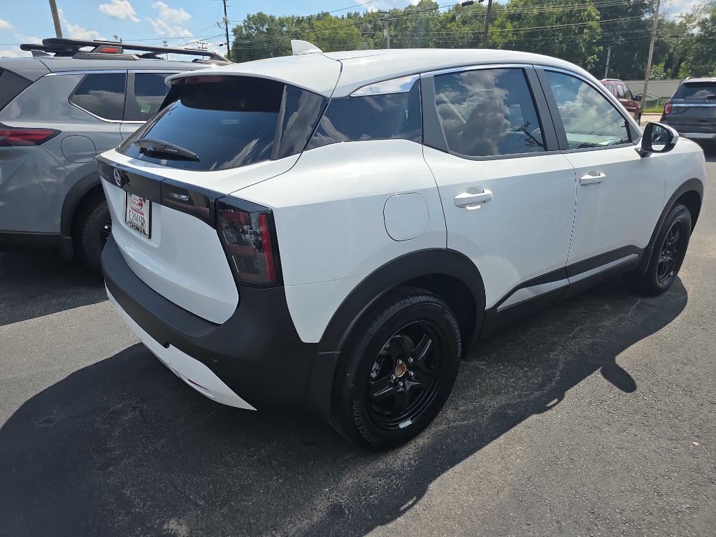 2025 Nissan Kicks Image 5