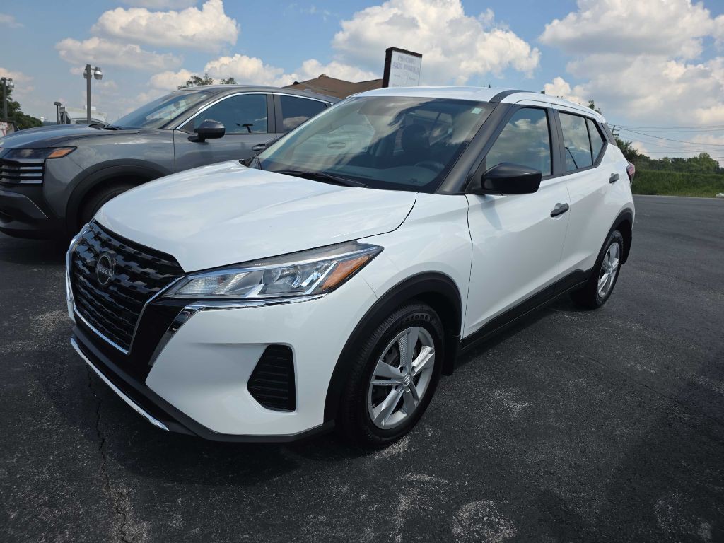 2025 Nissan Kicks Image 1