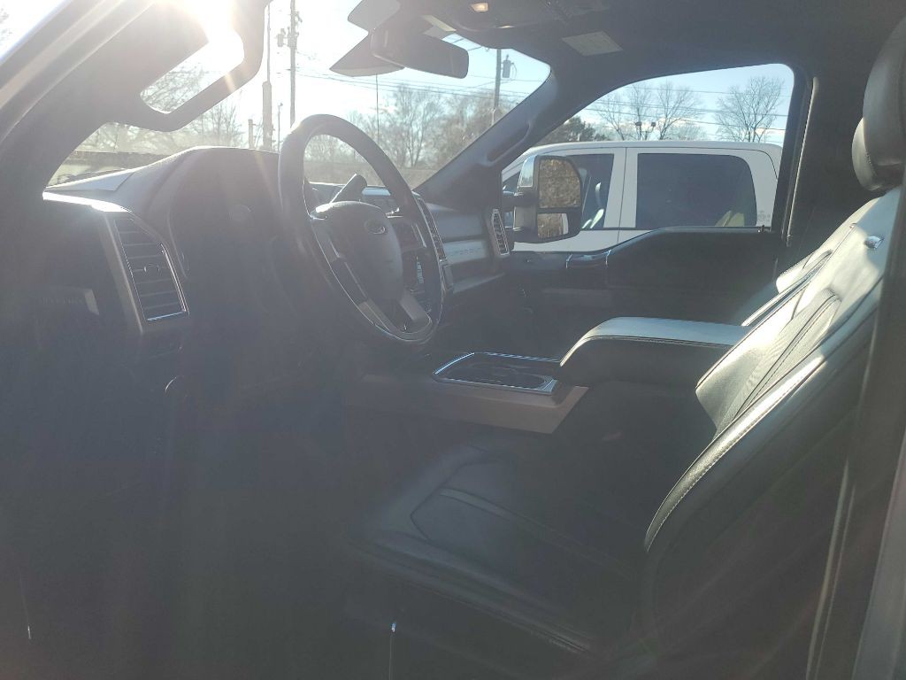 2017 Ford F-350 Image 9
