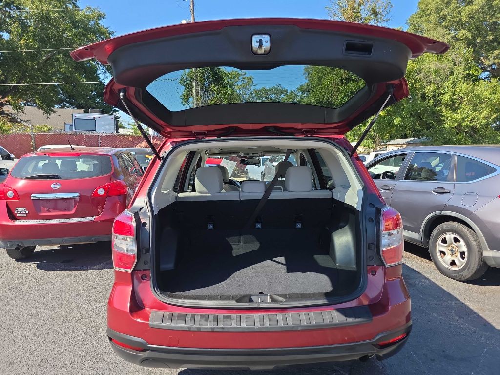 2015 Subaru Forester Image 2