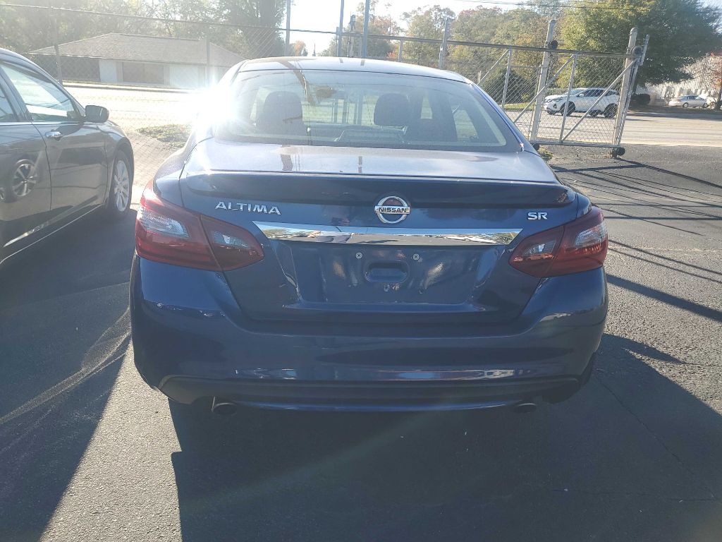 2018 Nissan Altima Image 4