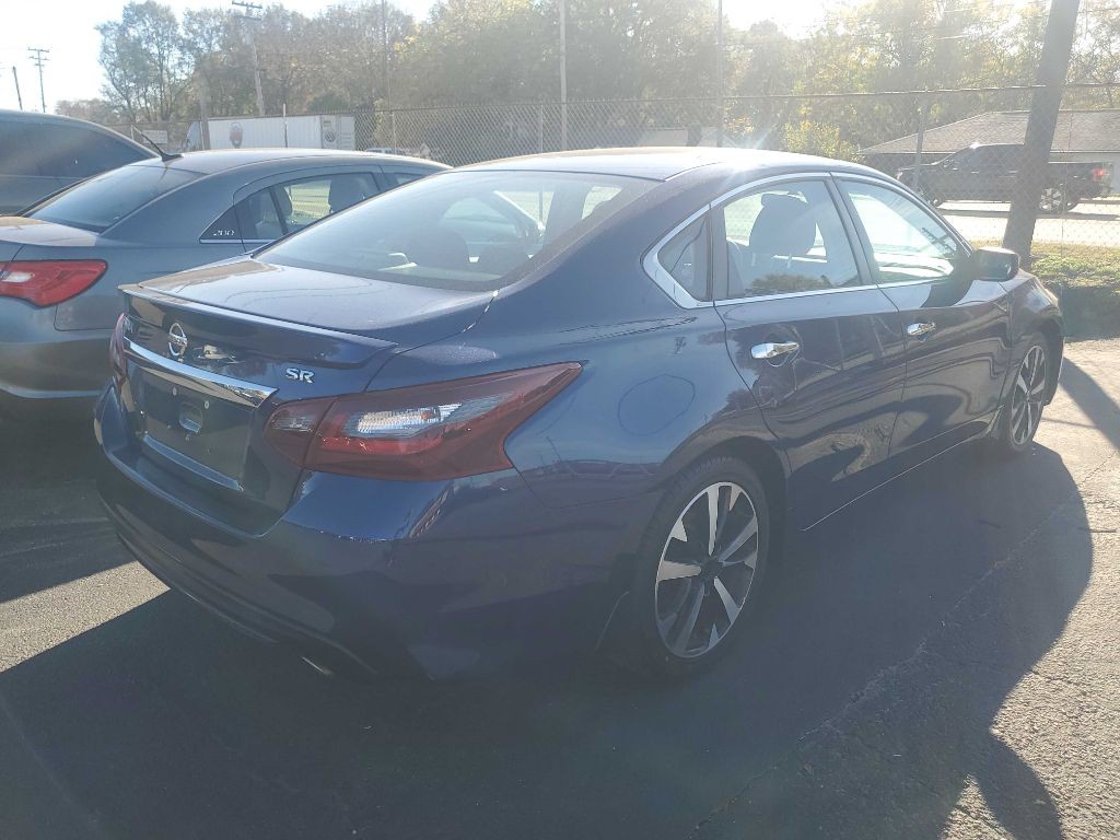 2018 Nissan Altima Image 5