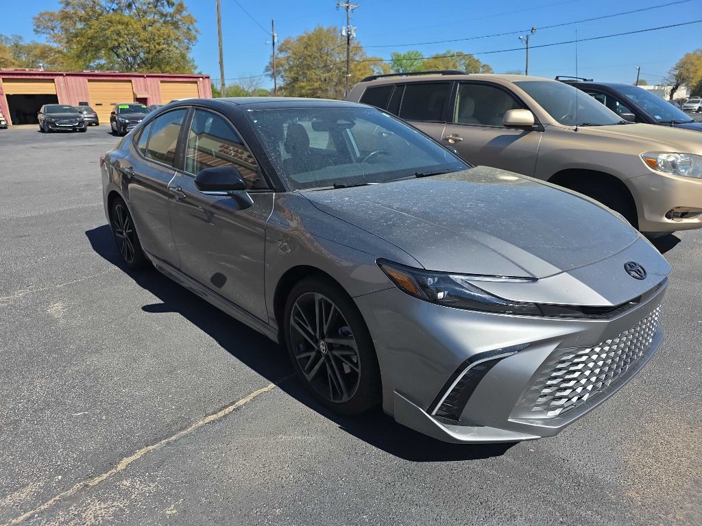 2025 Toyota Camry Image 2