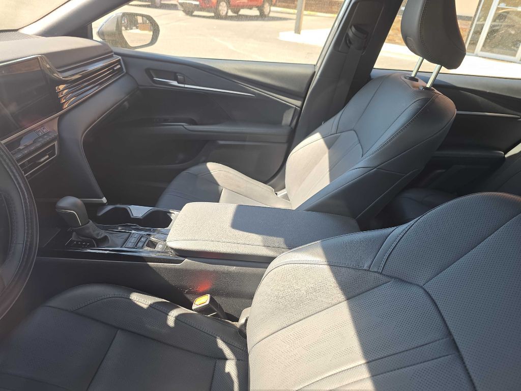 2025 Toyota Camry Image 7