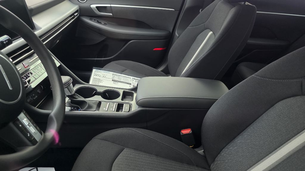 2025 Hyundai Sonata Image 6