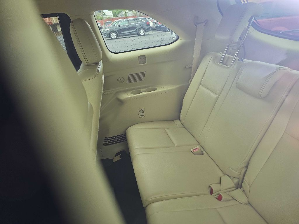 2016 Toyota Highlander Image 9