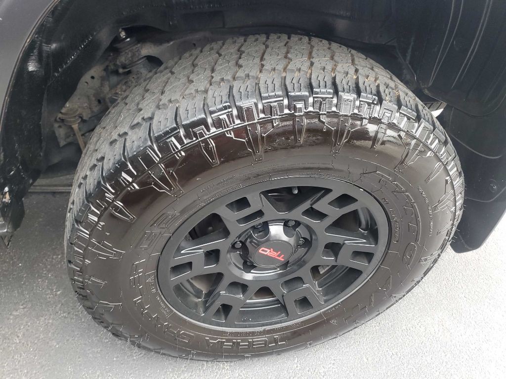 2020 Toyota 4Runner Image 9