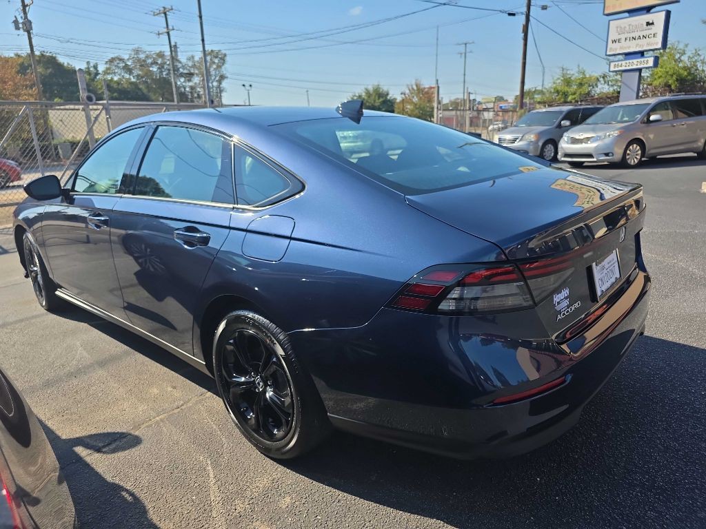 2025 Honda Accord Image 2