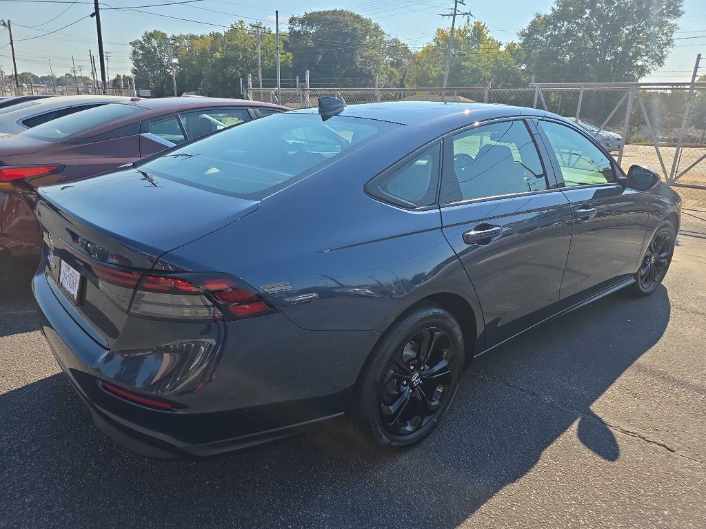 2025 Honda Accord Image 4
