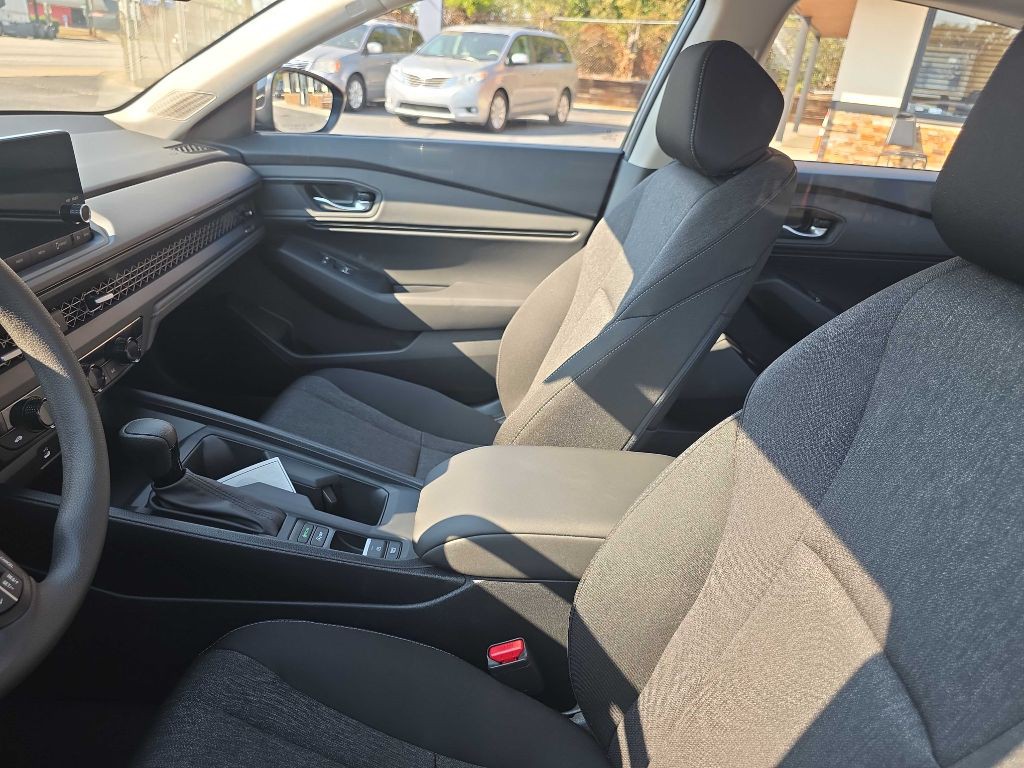 2025 Honda Accord Image 5