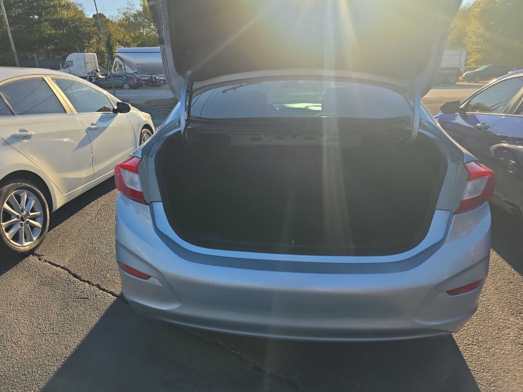 2017 Chevrolet Cruze Image 3
