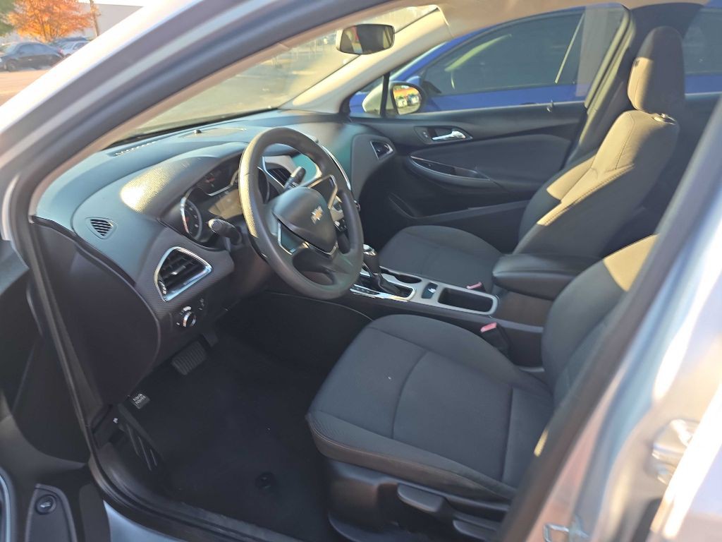 2017 Chevrolet Cruze Image 7