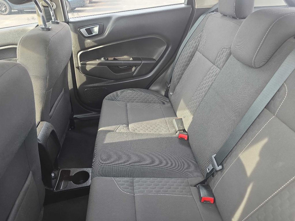 2016 Ford Fiesta Image 7