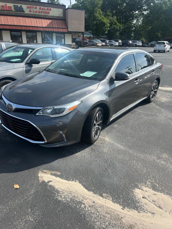 2018 Toyota Avalon Image 1