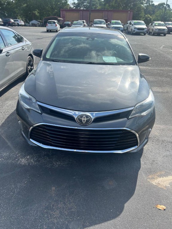 2018 Toyota Avalon Image 2