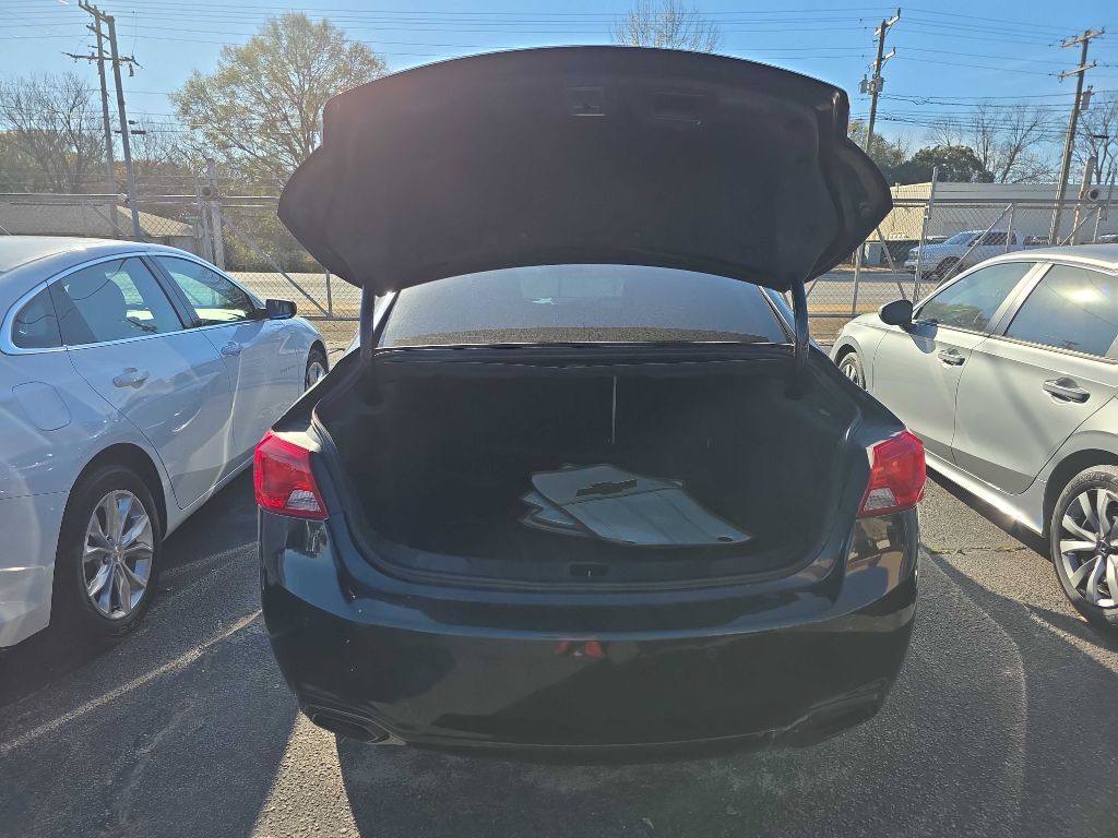 2019 Chevrolet Impala Image 2