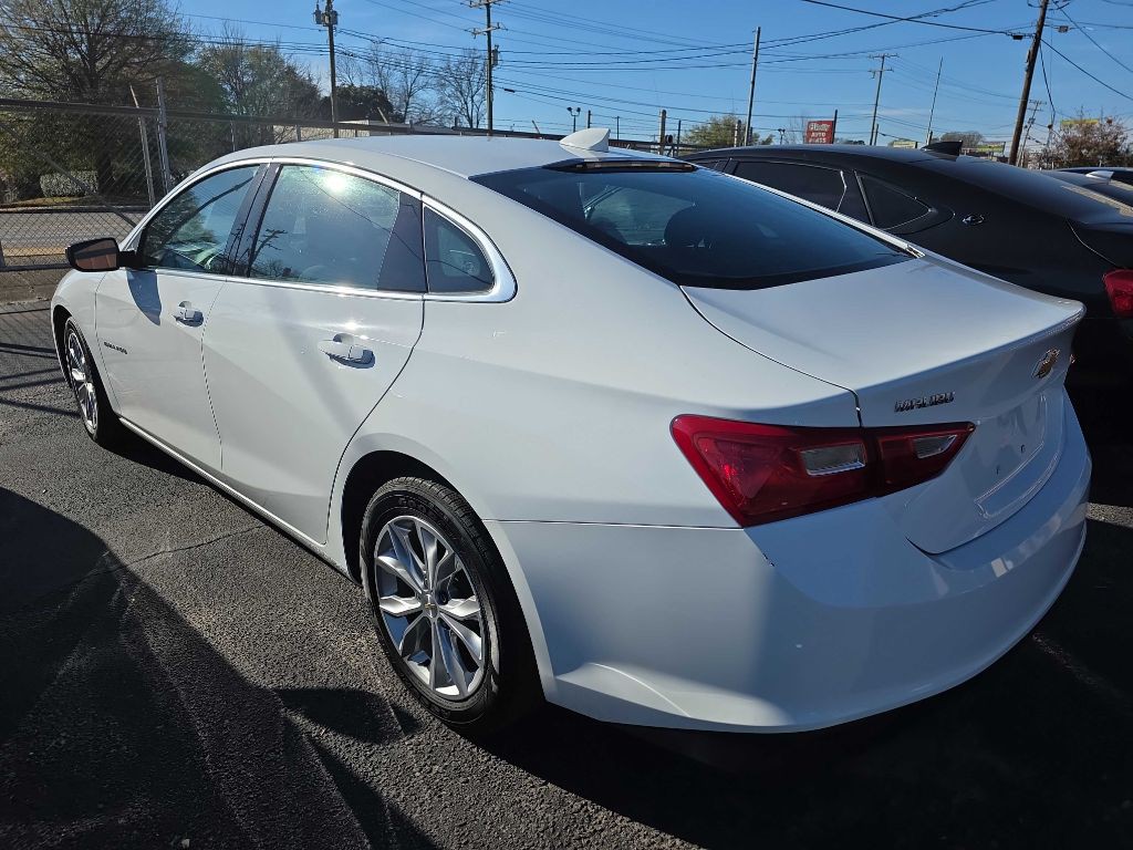 2023 Chevrolet Malibu Image 2