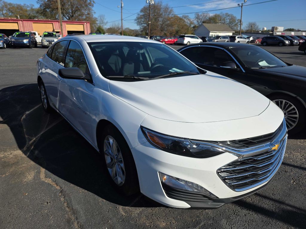 2023 Chevrolet Malibu Image 3